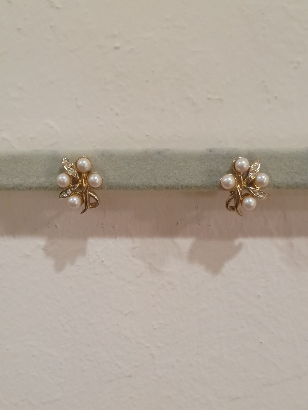 Faux Pearl And Crystal Floral Clip On Earrings - Vintage!
